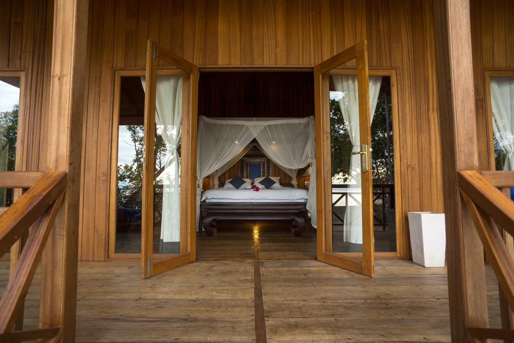 Siladen Resort & Spa Bunaken Eksteriør bilde
